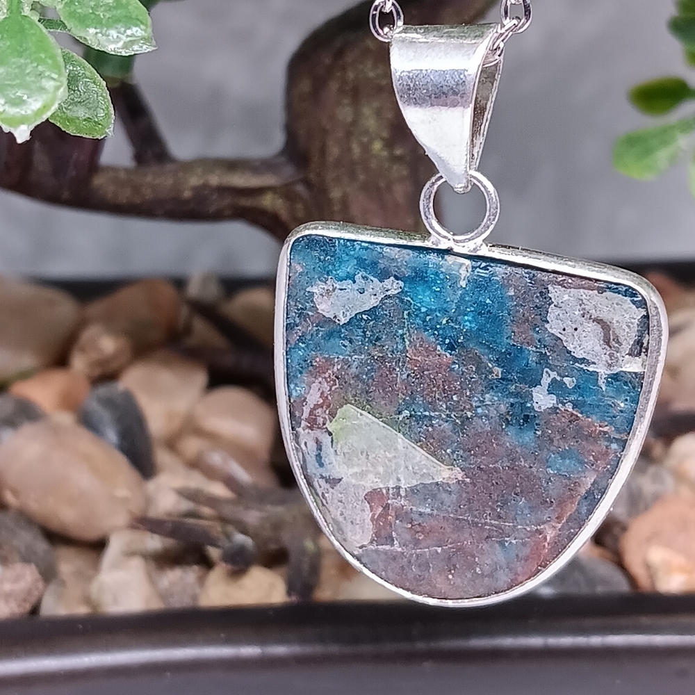 Apatite .925 Pendant Necklace - Picture 2 of 4